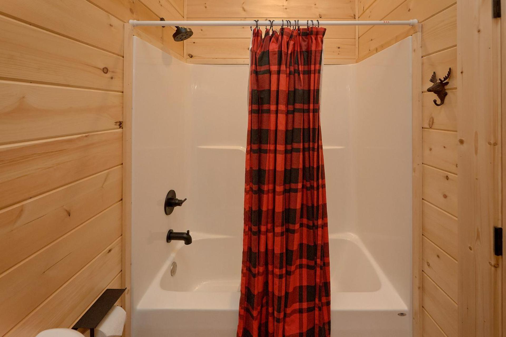 Misty Mountain Adventure Lodge Гатлинбург Экстерьер фото
